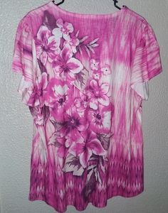 Tops - Beautiful Pink Flower Blouse Tops - Beautiful Pink Flower Blouse